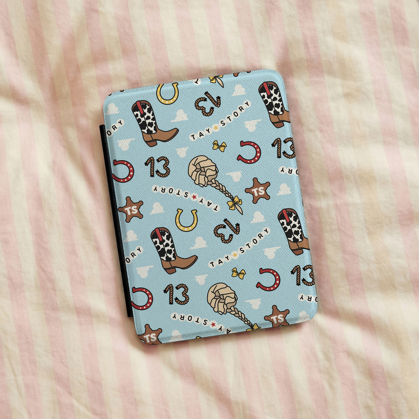 Tay Story Seamless Pattern PNG